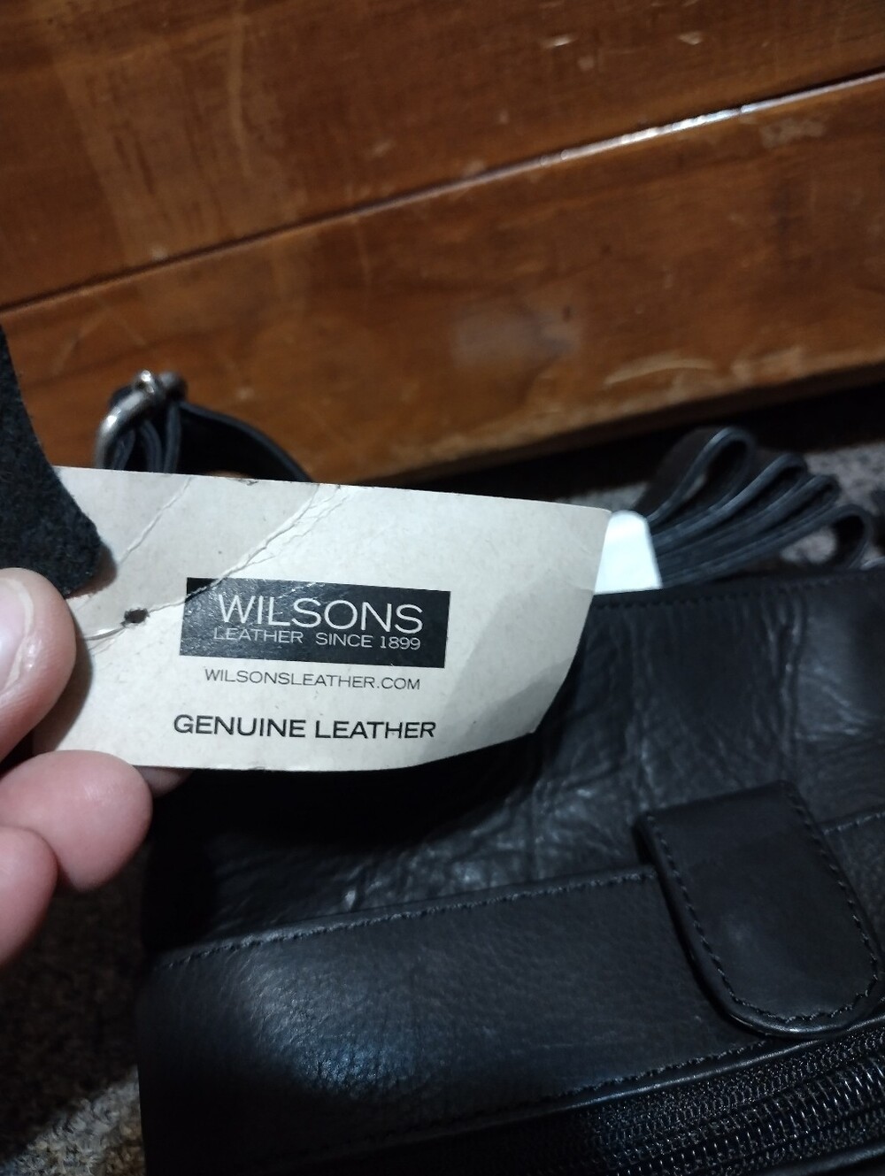 Wilson's Leather Black Genuine Leather Crossbody Bag for Women - Picture 3 of 8